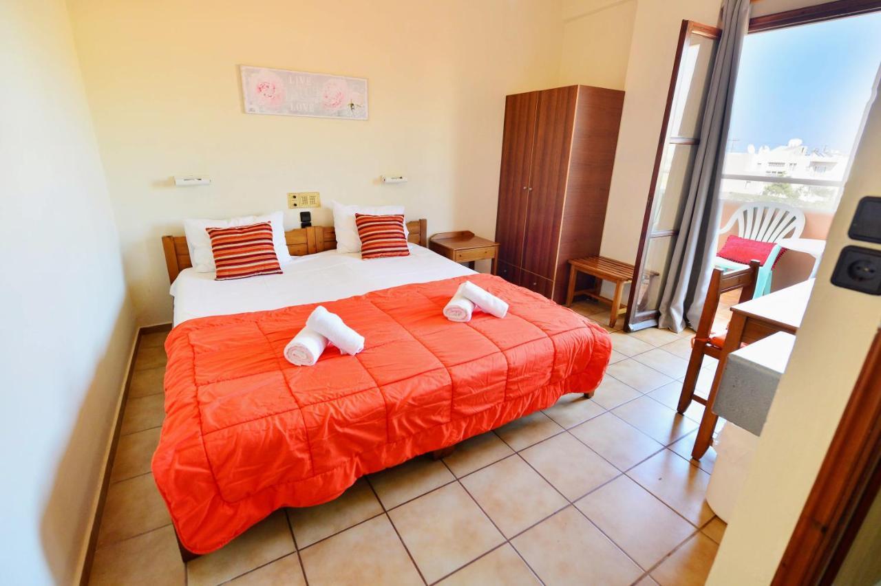 Vergas Hotel Malia Exterior foto